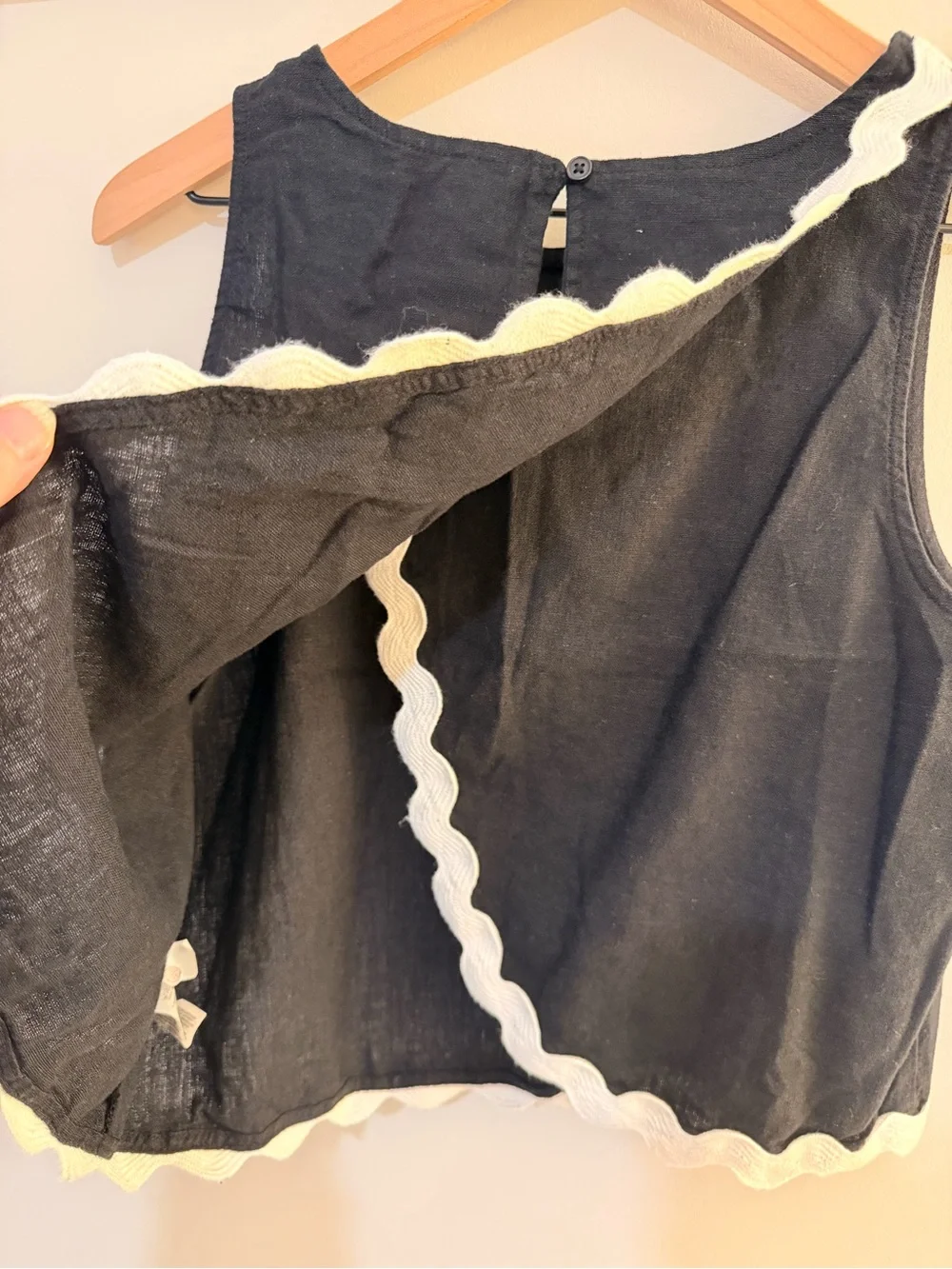 Old Navy sleeveless black